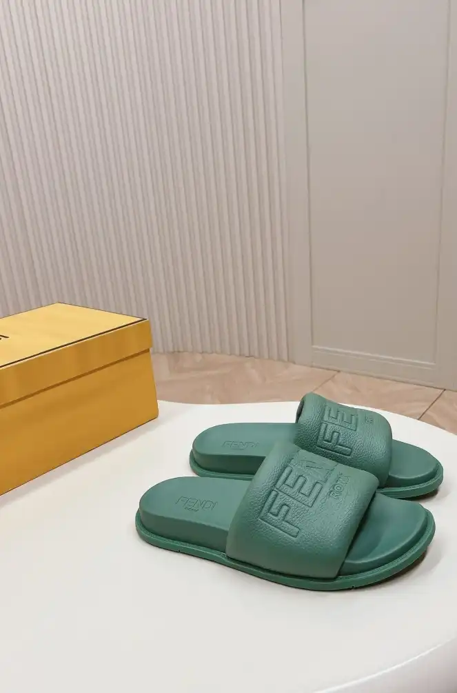 hype Fendi Slippers