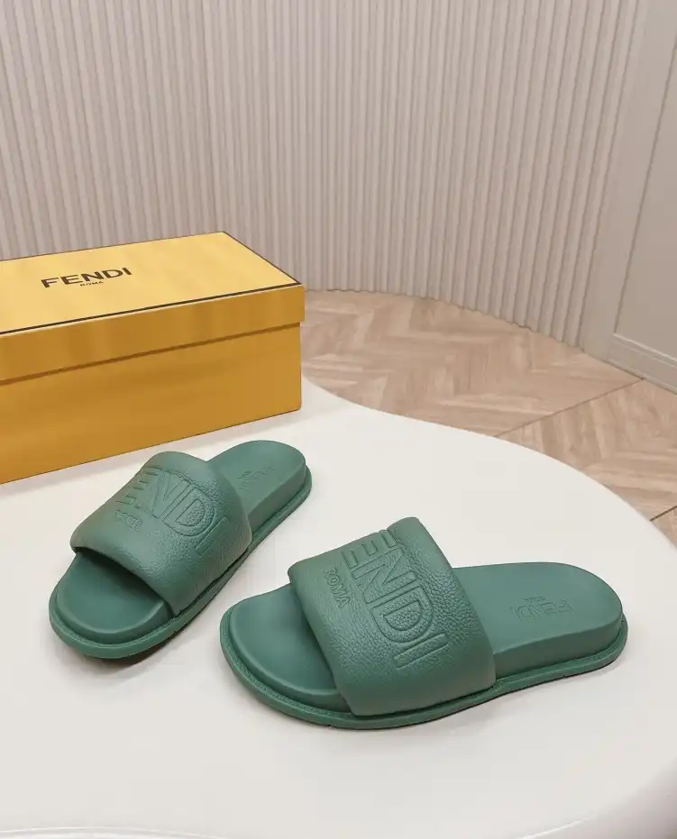 hype Fendi Slippers