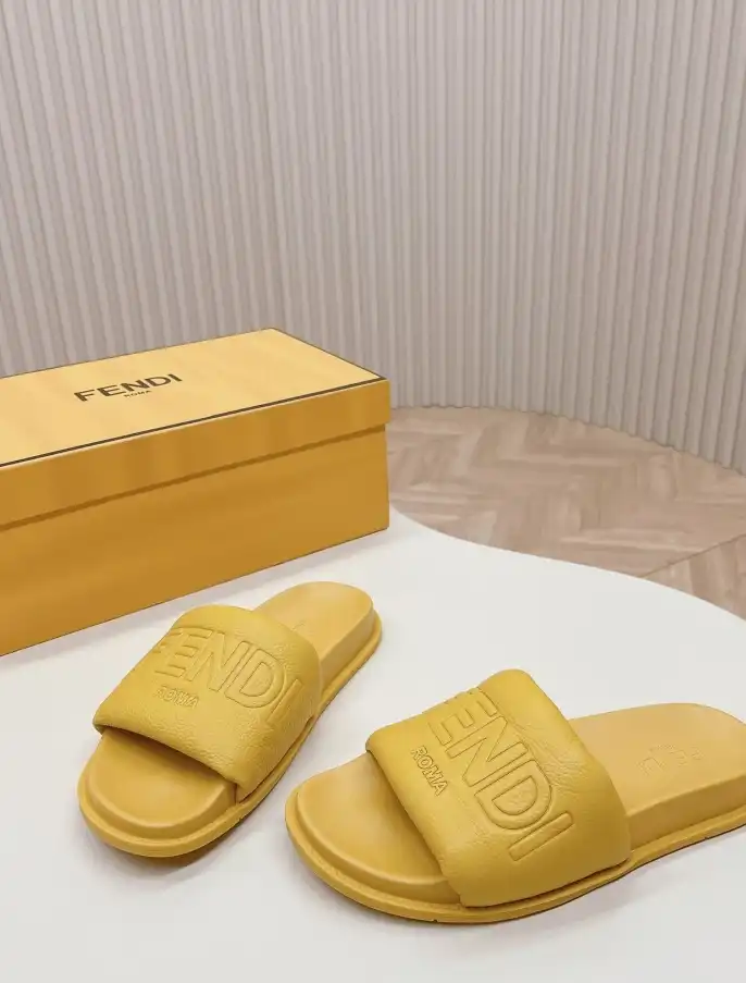 hype Fendi Slippers