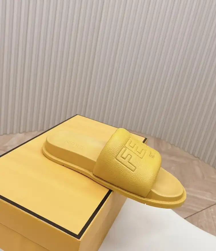 hype Fendi Slippers