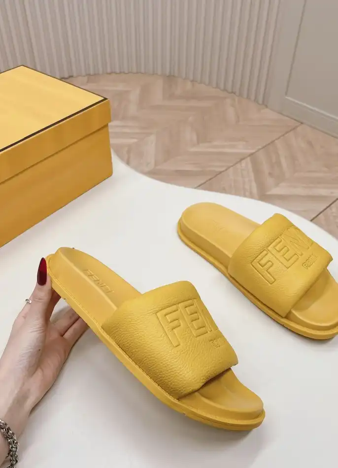 hype Fendi Slippers