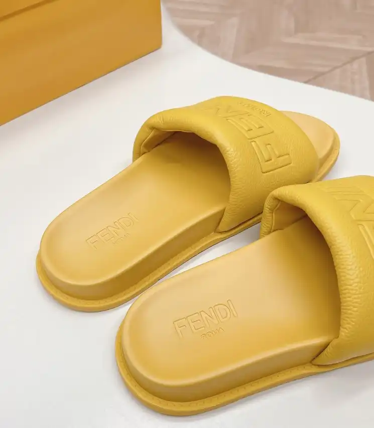 hype Fendi Slippers