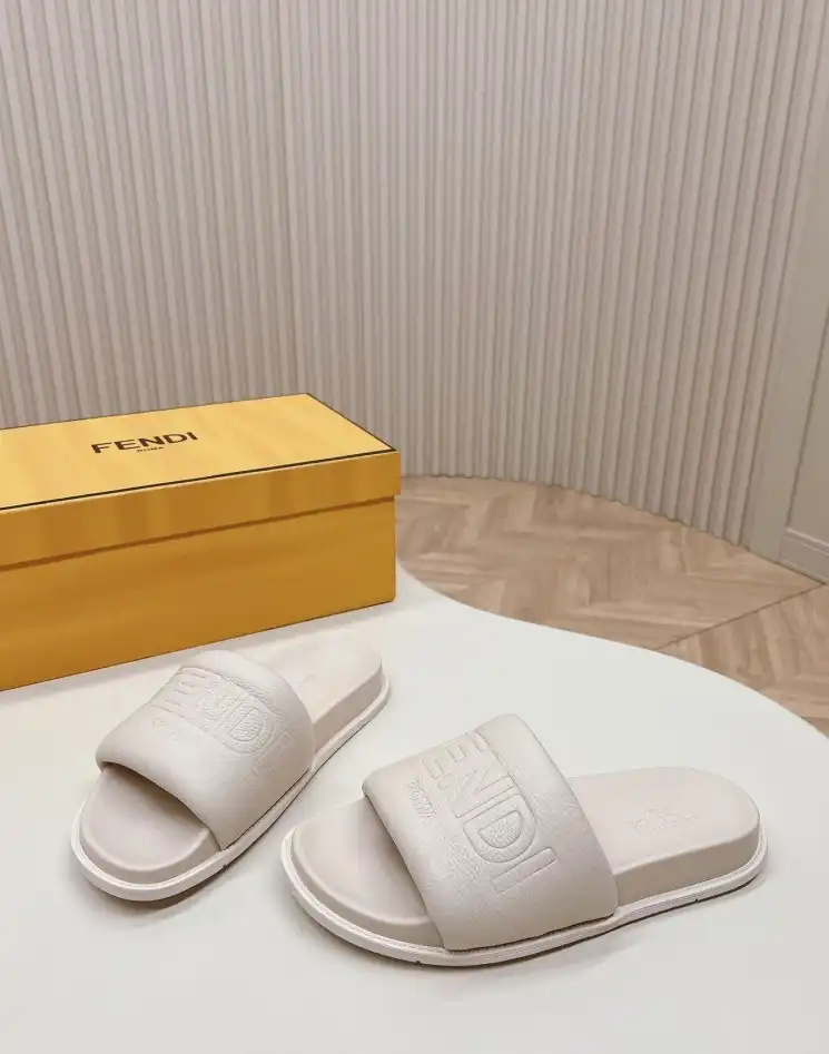 hype Fendi Slippers