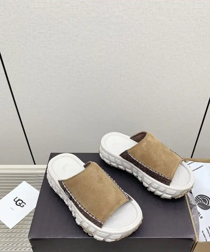 hype UGG Slippers