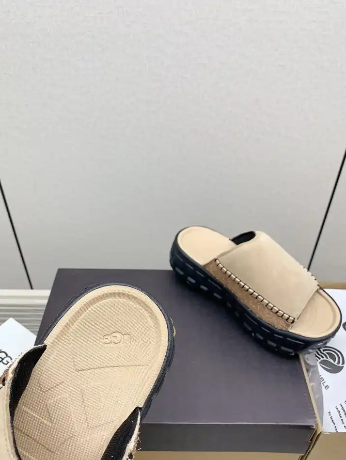 hype UGG Slippers