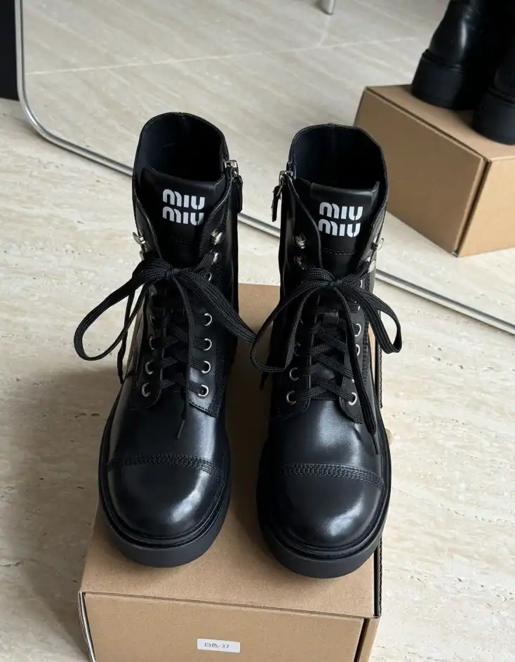 hype Miu Miu Boots