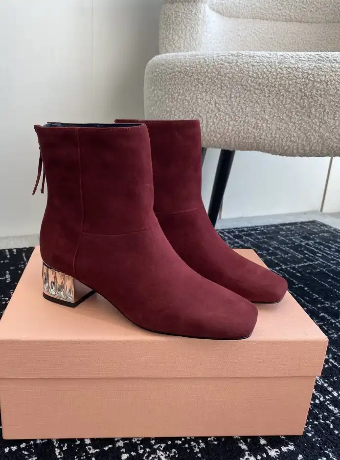 hype Miu Miu Boots