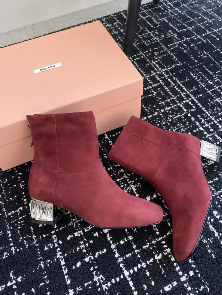 hype Miu Miu Boots