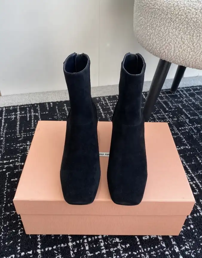 hype Miu Miu Boots