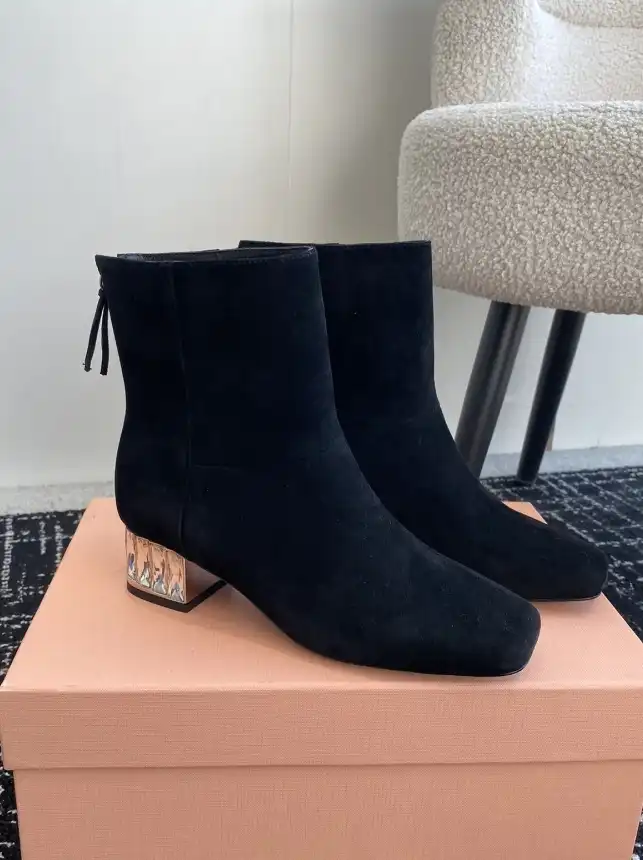 hype Miu Miu Boots