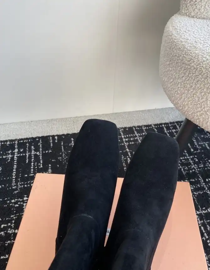 hype Miu Miu Boots