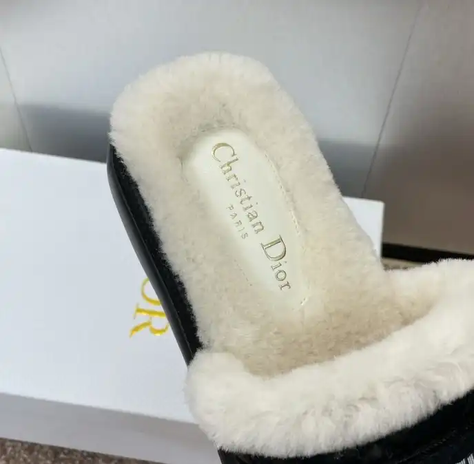 hype Christian Dior Slippers