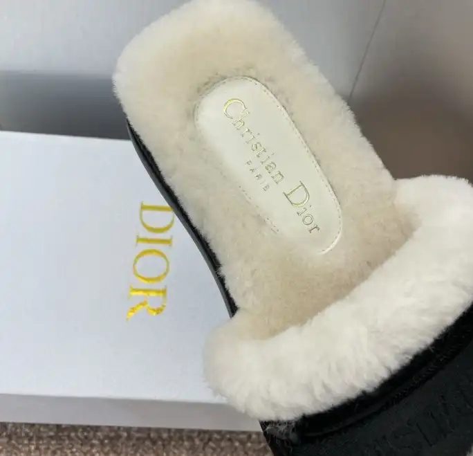 hype Christian Dior Slippers