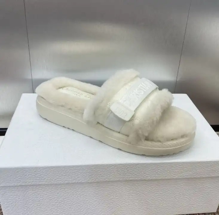 hype Christian Dior Slippers