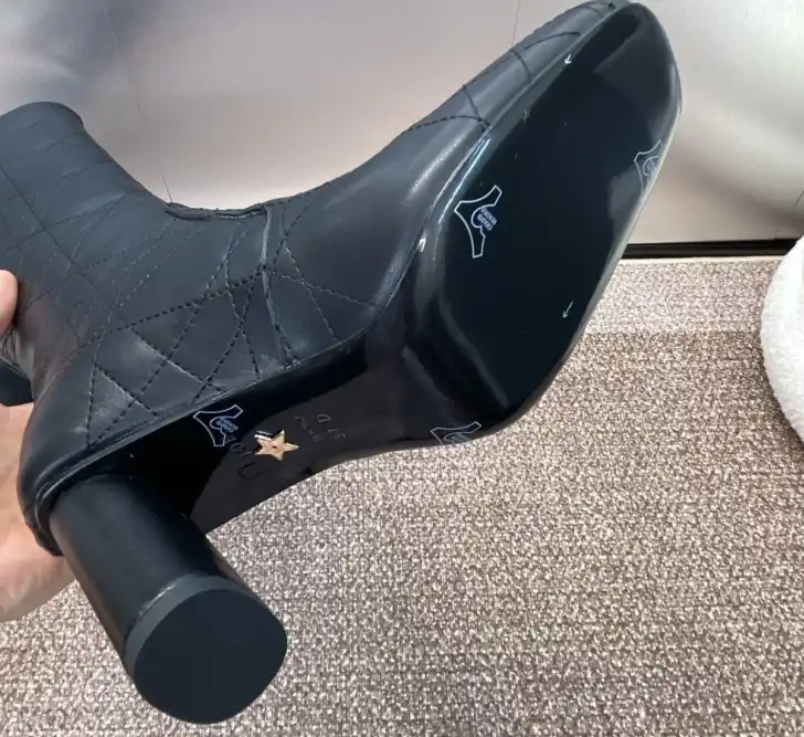 hype Christian Dior Boots