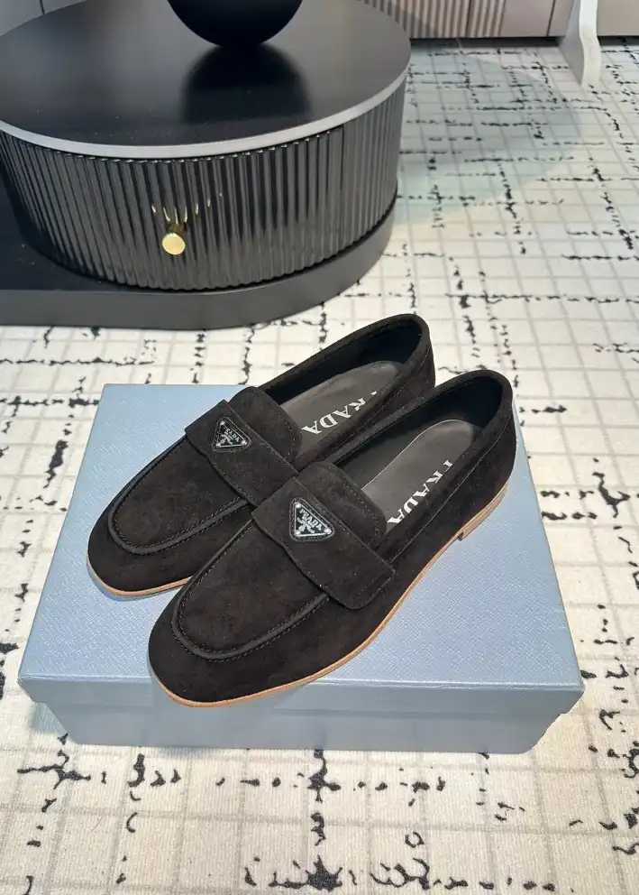 hype Prada Leather Shoes