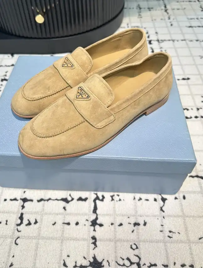 hype Prada Leather Shoes