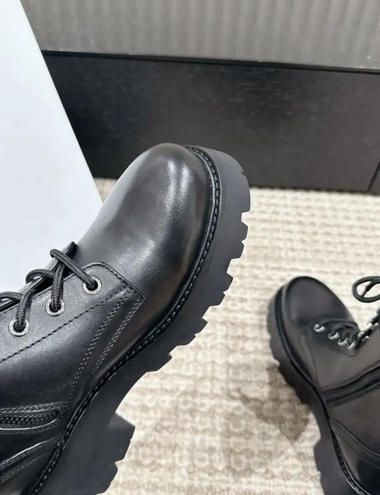 hype Celine Boots