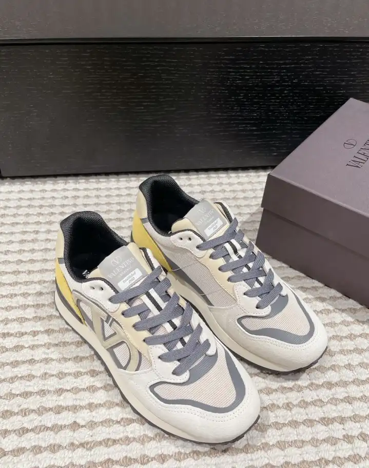 hype Valentino Casual Shoes