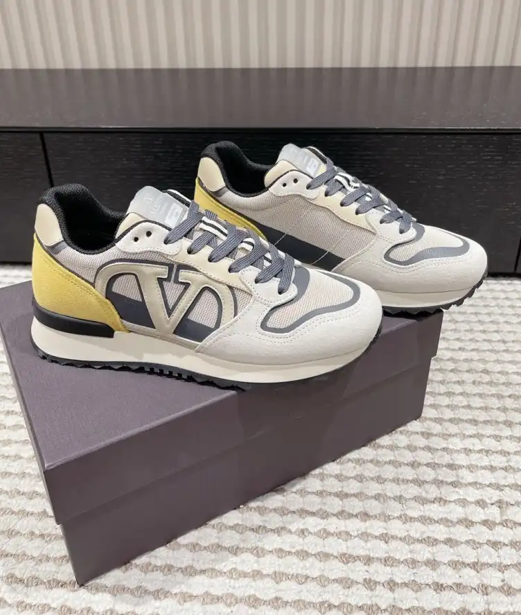 hype Valentino Casual Shoes