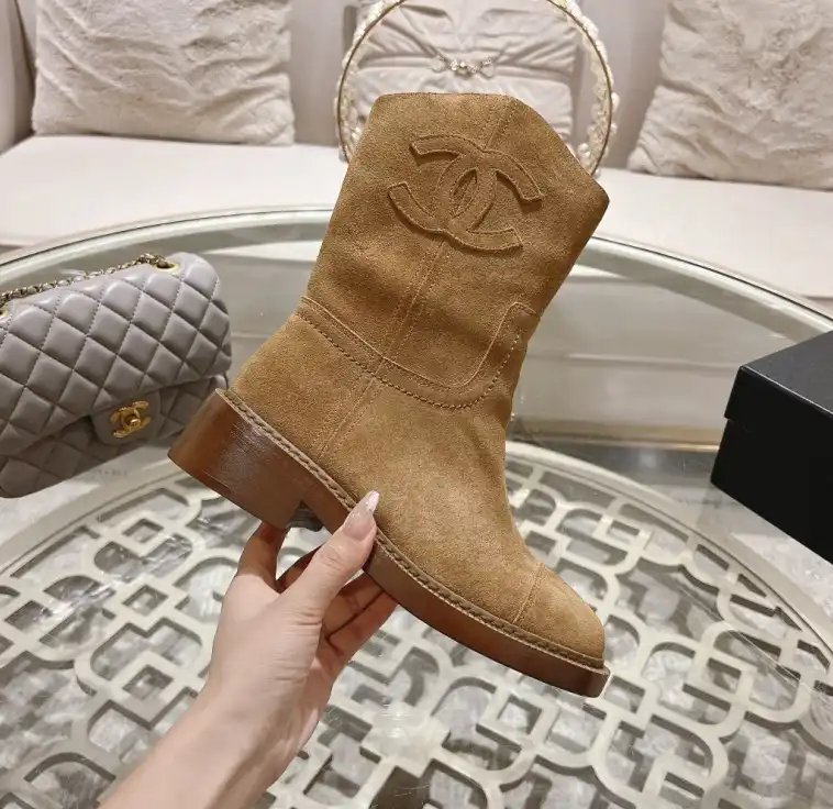 hype Chanel Boots