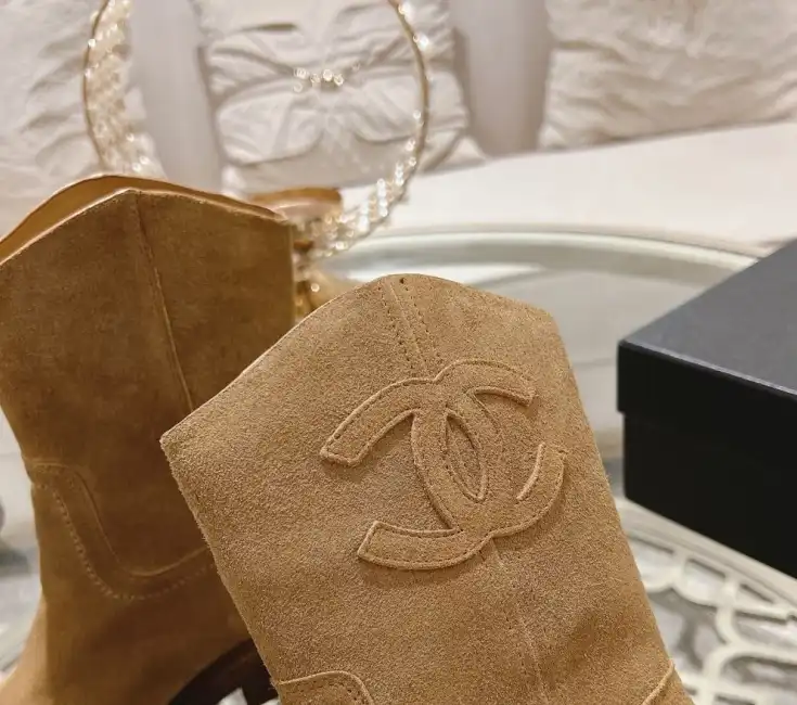 hype Chanel Boots