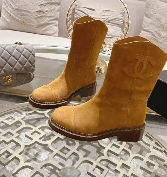 hype Chanel Boots