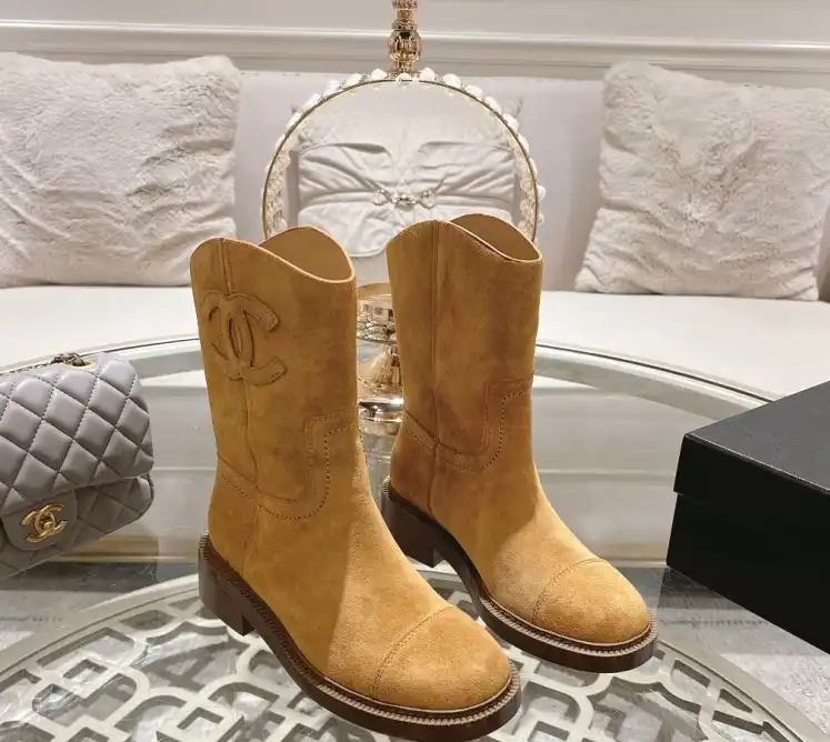 hype Chanel Boots