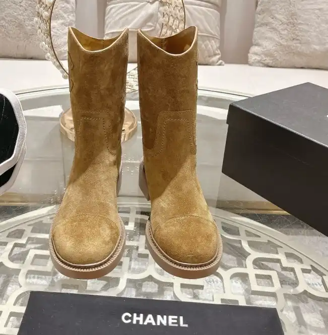 hype Chanel Boots