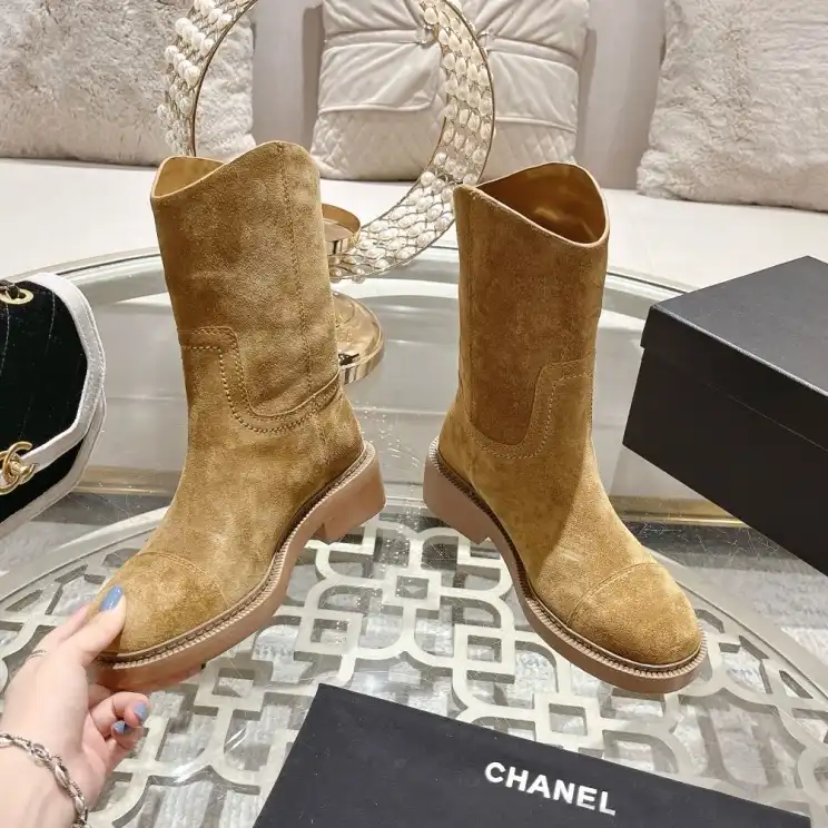 hype Chanel Boots