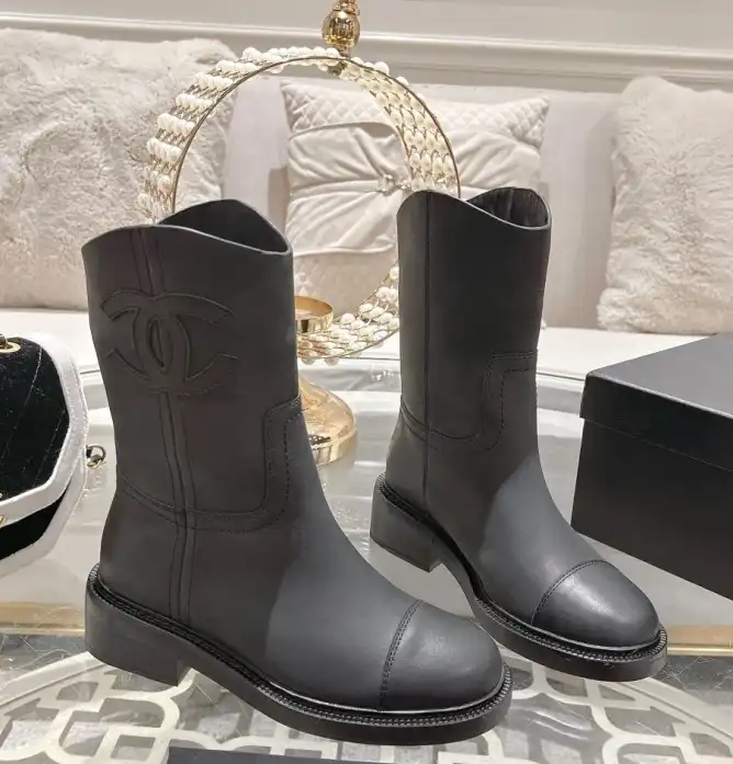 hype Chanel Boots