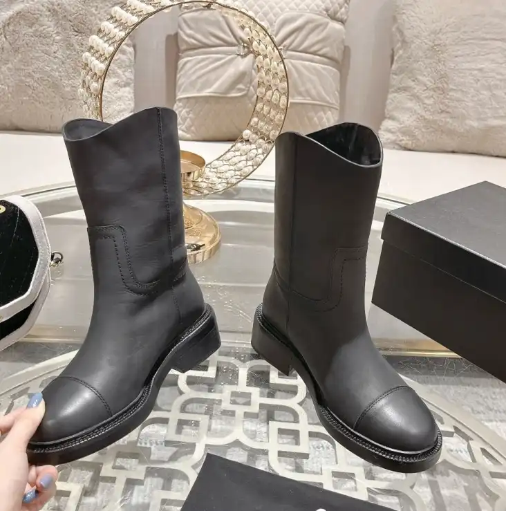 hype Chanel Boots