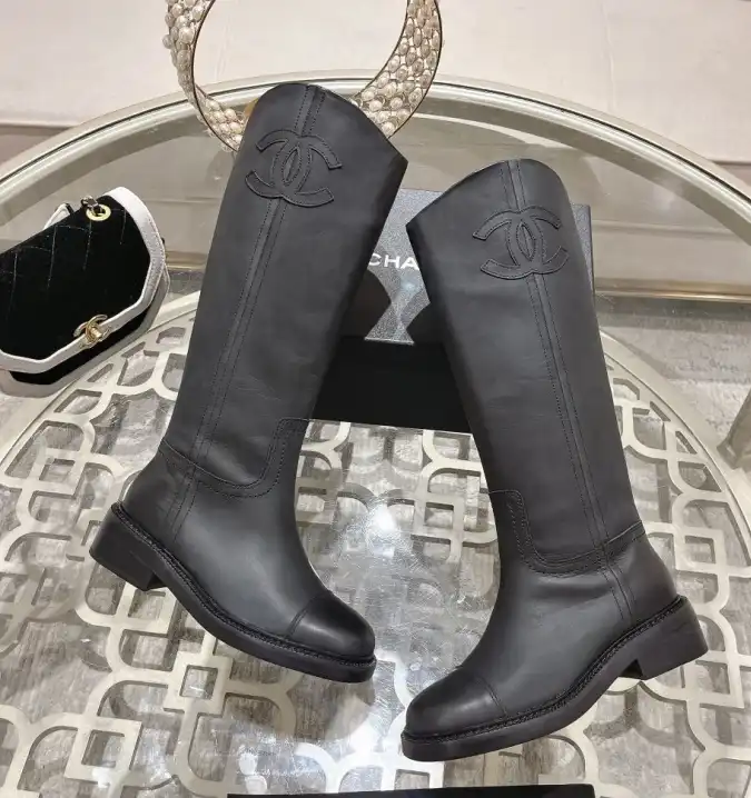 hype Chanel Boots