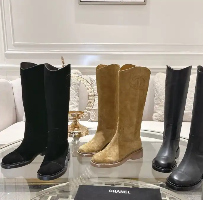 hype Chanel Boots