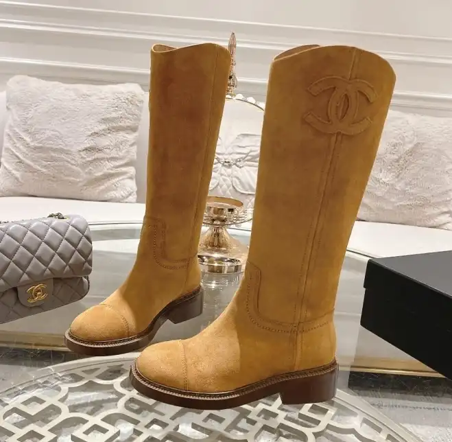 hype Chanel Boots