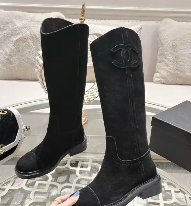 hype Chanel Boots