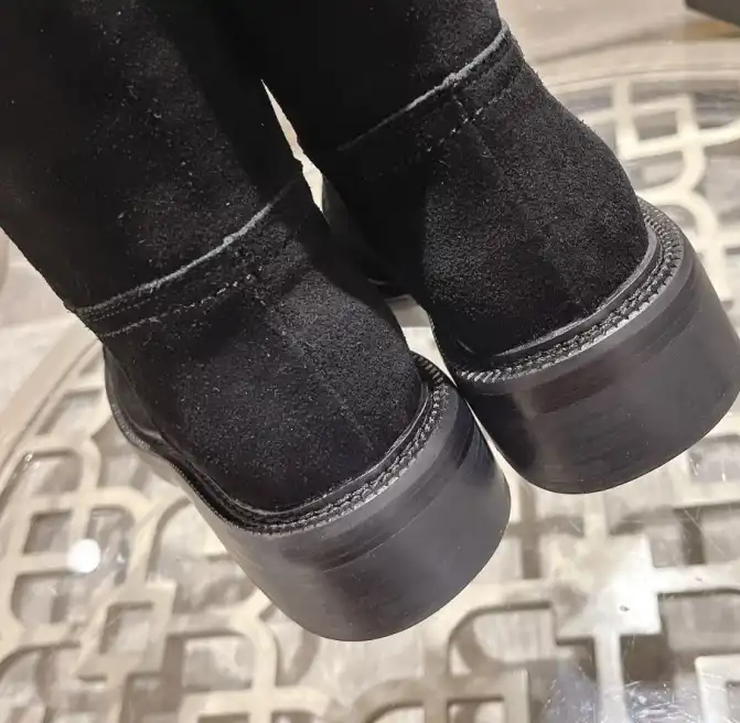 hype Chanel Boots