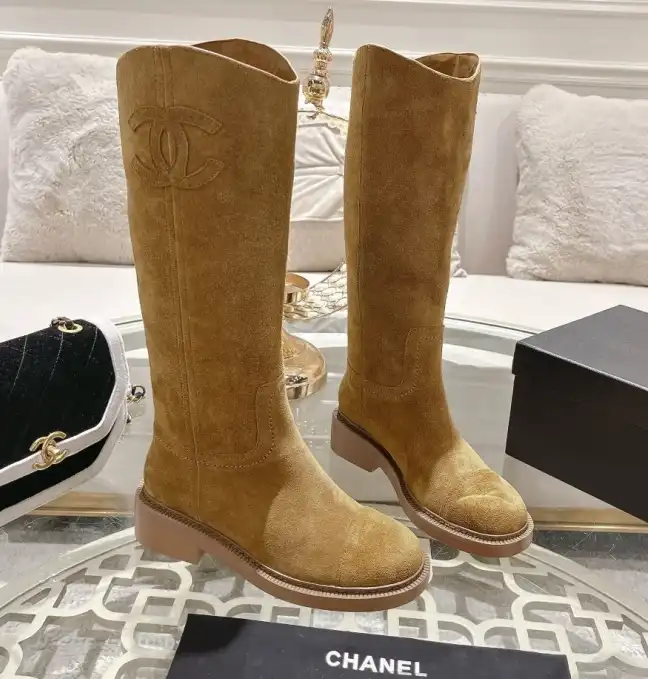 hype Chanel Boots