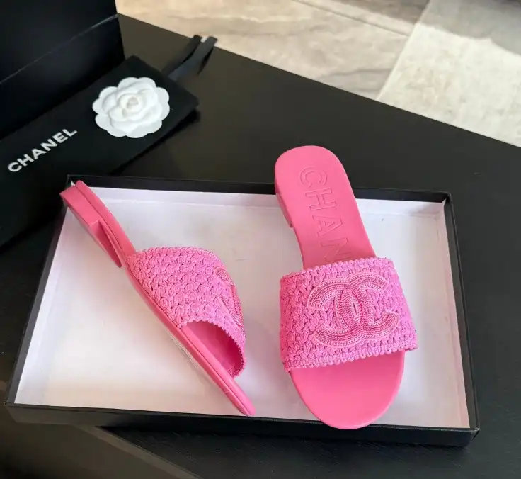 hype Chanel Slippers