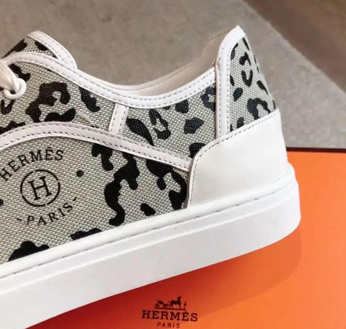 hype Hermes Casual Shoes