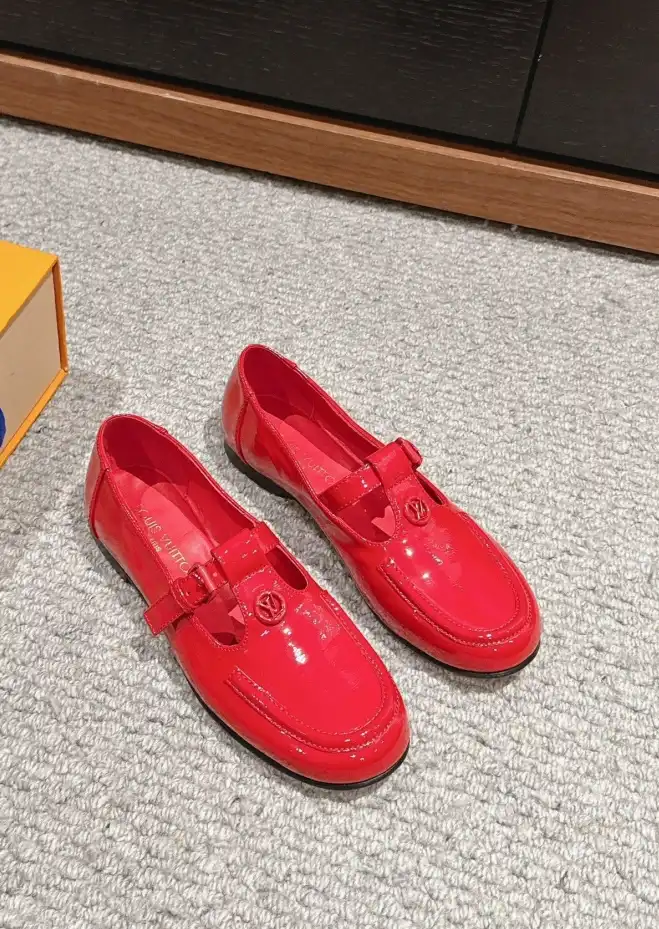 hype LV flat shoes