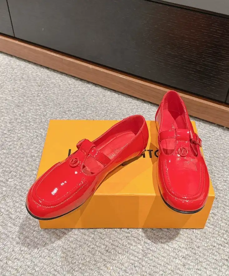 hype LV flat shoes