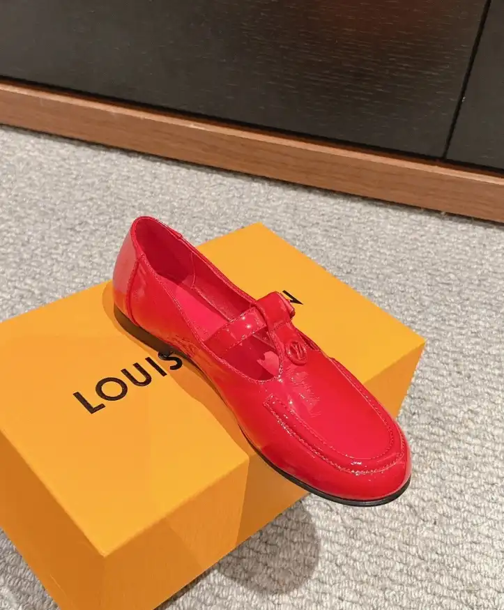 hype LV flat shoes