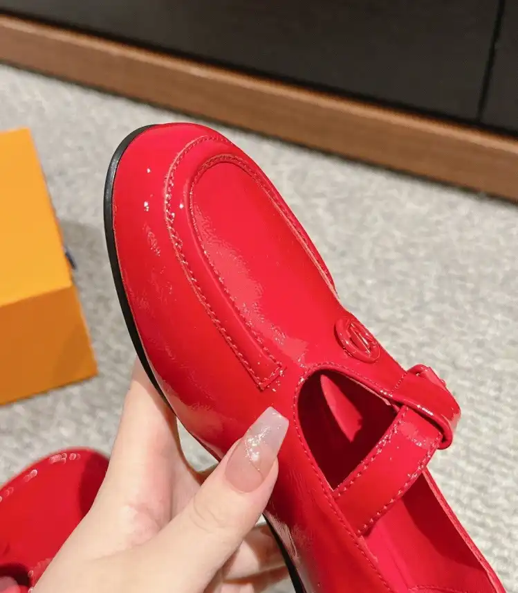 hype LV flat shoes