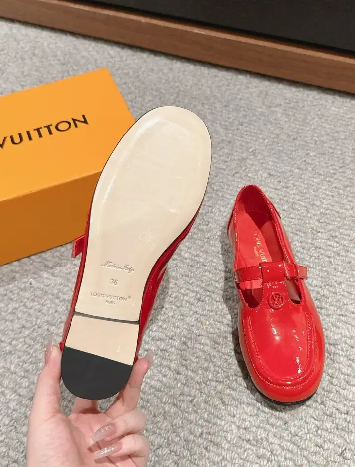 hype LV flat shoes