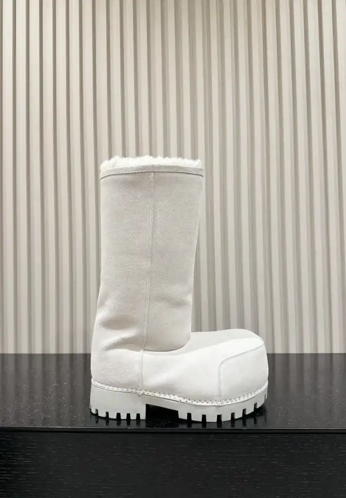 hype Balenciaga Boots