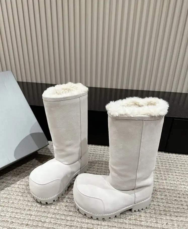 hype Balenciaga Boots