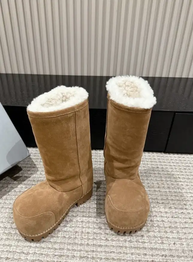 hype Balenciaga Boots