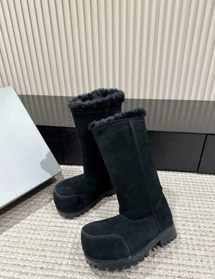 hype Balenciaga Boots