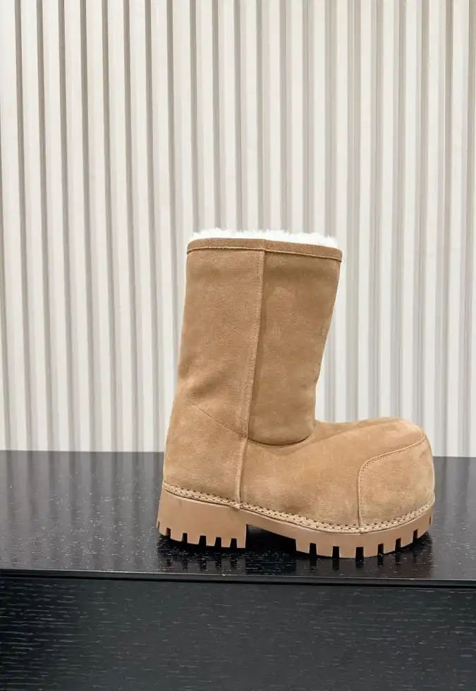 hype Balenciaga Boots